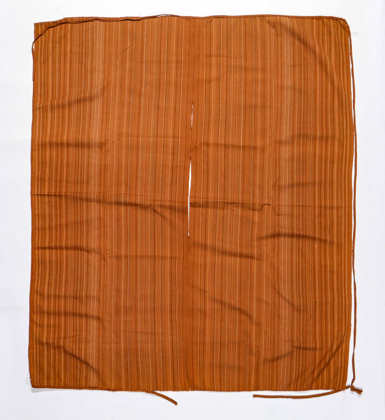 Good Vicuna Poncho, 20th C: Good Vicuna Poncho, 20th C. With separately woven edge trim tape. From the collection of Joseph Rishel and Anne d'Harnoncourt. Size: 57'' x 67'' (145 x 170 cm).