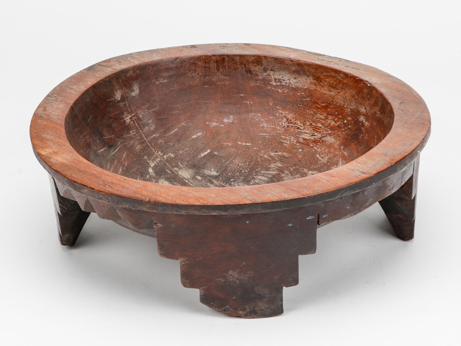 Samoan Kava Bowl, Early 20th C.: Samoan Kava Bowl, Early 20th C. Size: 5'' x 15'' x 16.5'' (13 x 38 x 42 cm).