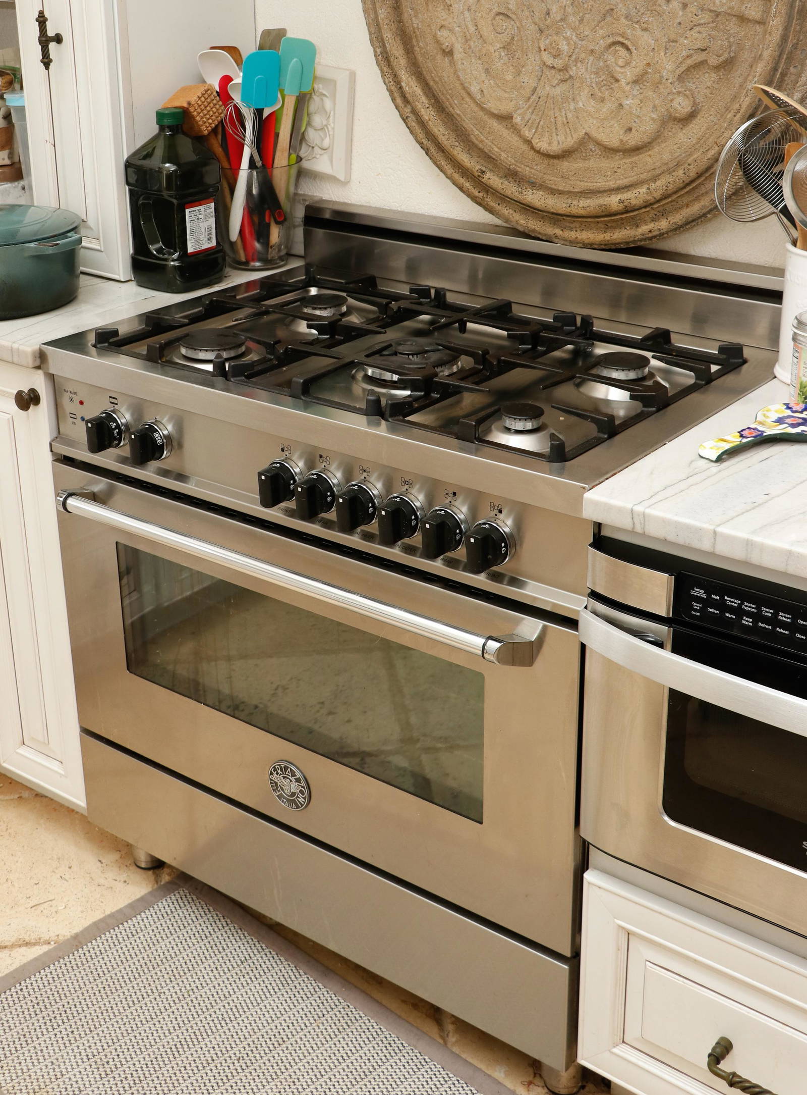 Bertazzoni 36" Freestanding Professional Gas Range. (0641) on Apr 24