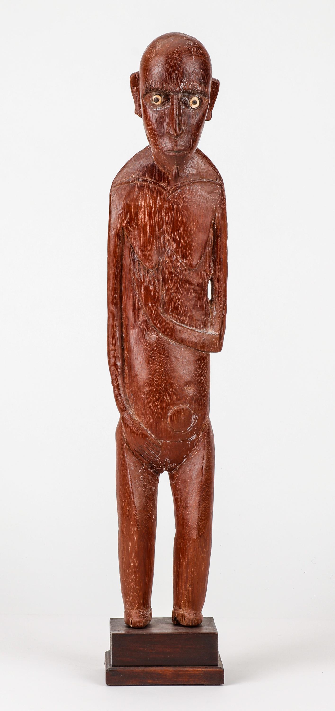 A large and Finely Carved Easter Island Rapa Nui "Moai Papa" Female Figure (1 of 5)