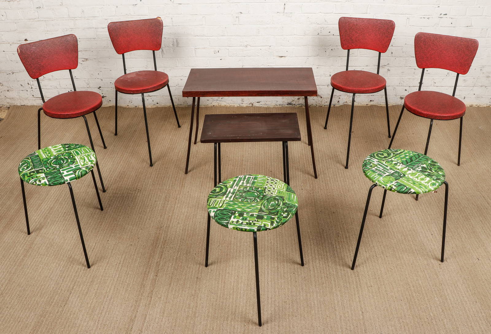 Group Of Vintage Mid Century Modern Furniture Auction