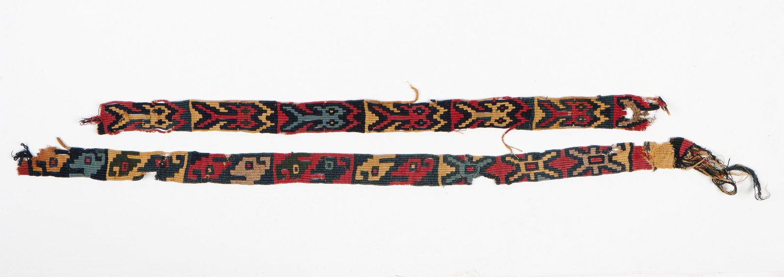 2 Pre-Columbian Textile Fragments (1 of 5)