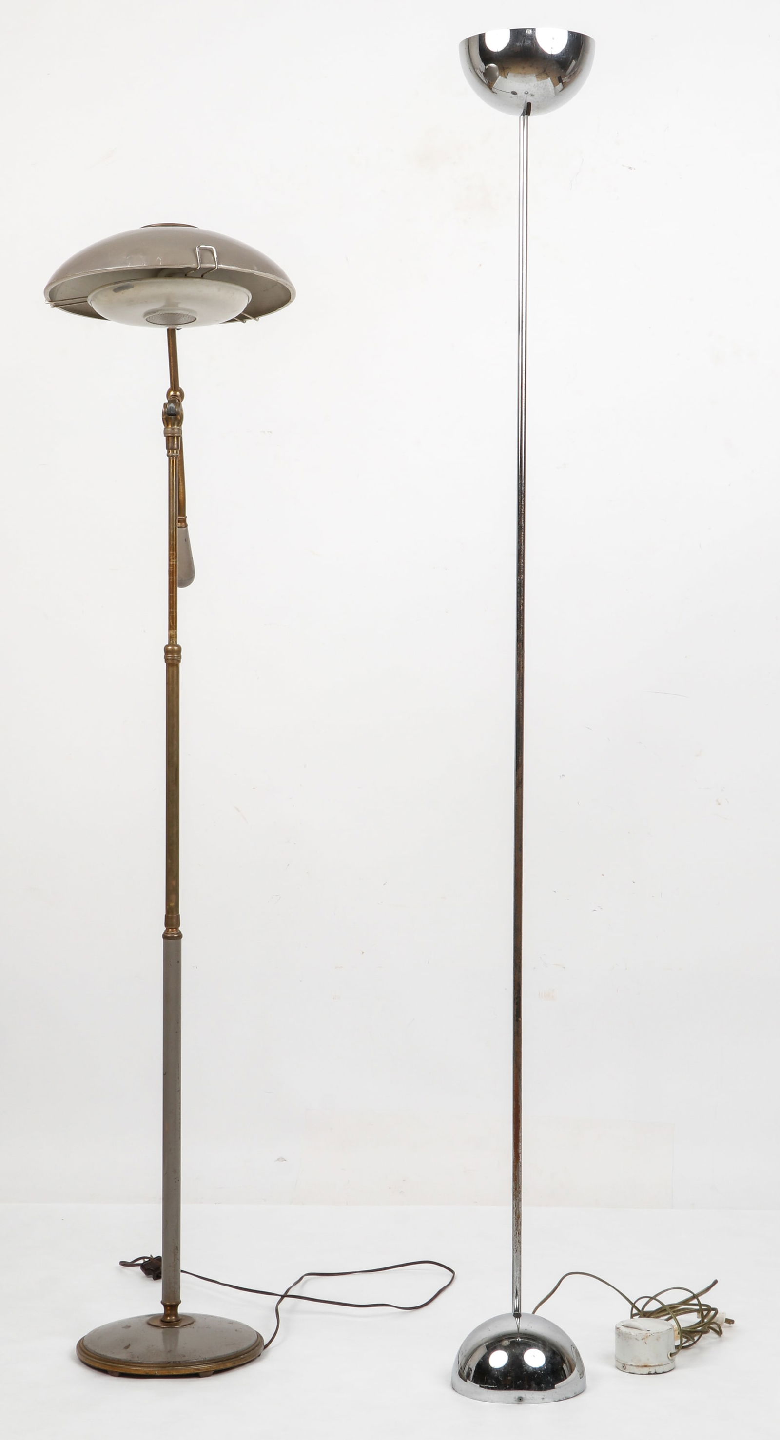 2 Vintage Designer Floor Lamps (1 of 8)