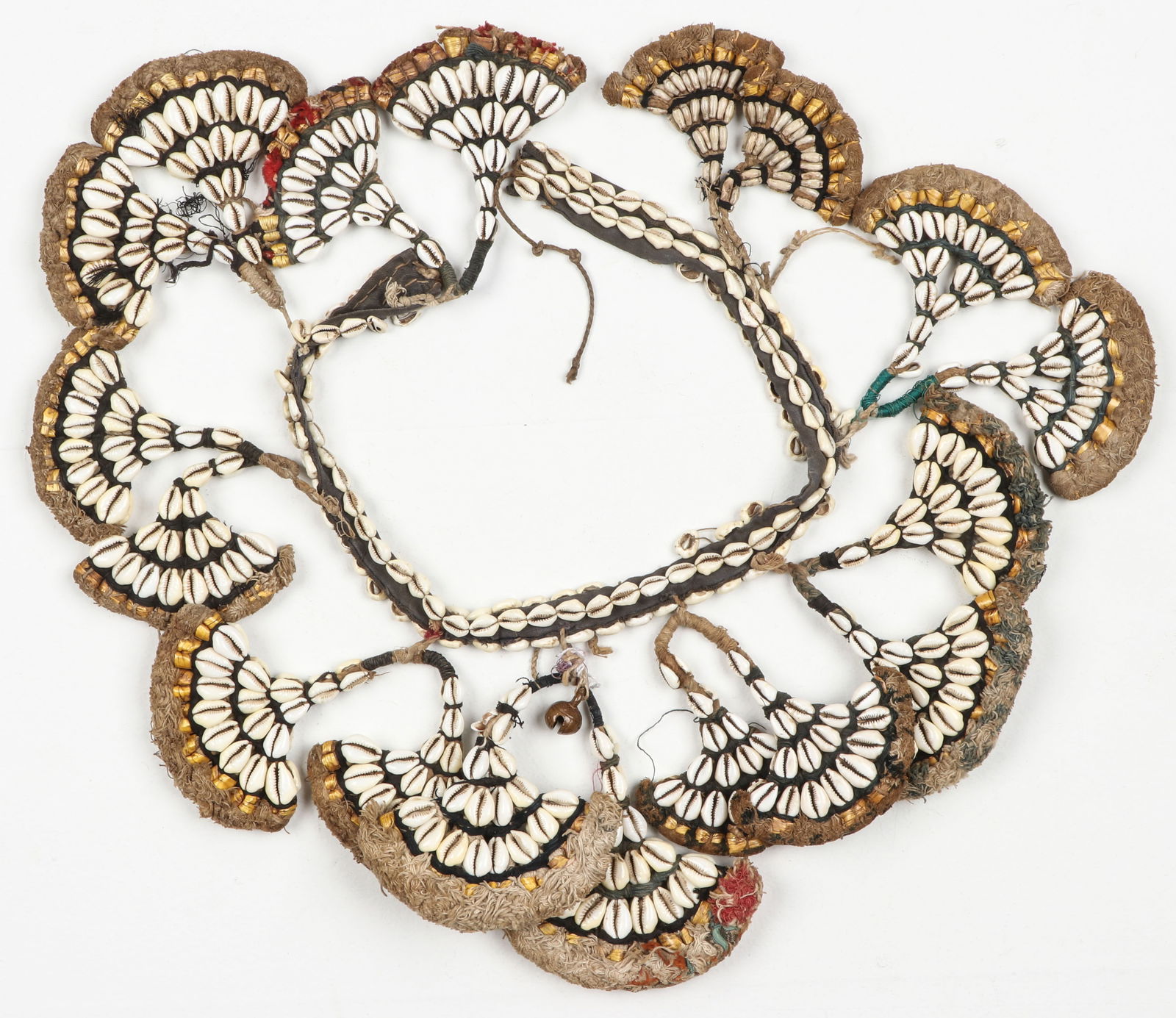 Cowrie Shell Ornament (1 of 4)