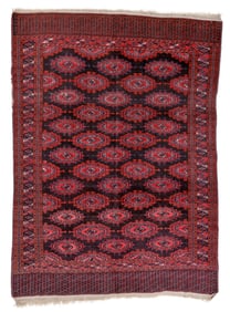 Saryk Main Rug, Turkmenistan, Late 19th C., 5'5'' x 7'10''