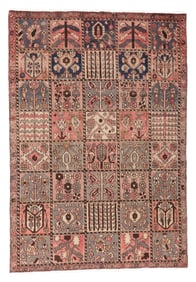 Bakhtiari Rug, Persia, Ca. 1940, 5'4'' x 7'10''