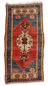 Taspinar Yastik, Turkey, Mid 20th C., 1'3'' x 3'7''