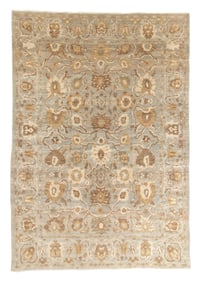 Sultanabad Style Rug, Turkey, Late 20th C., 9'9'' x 14'1''
