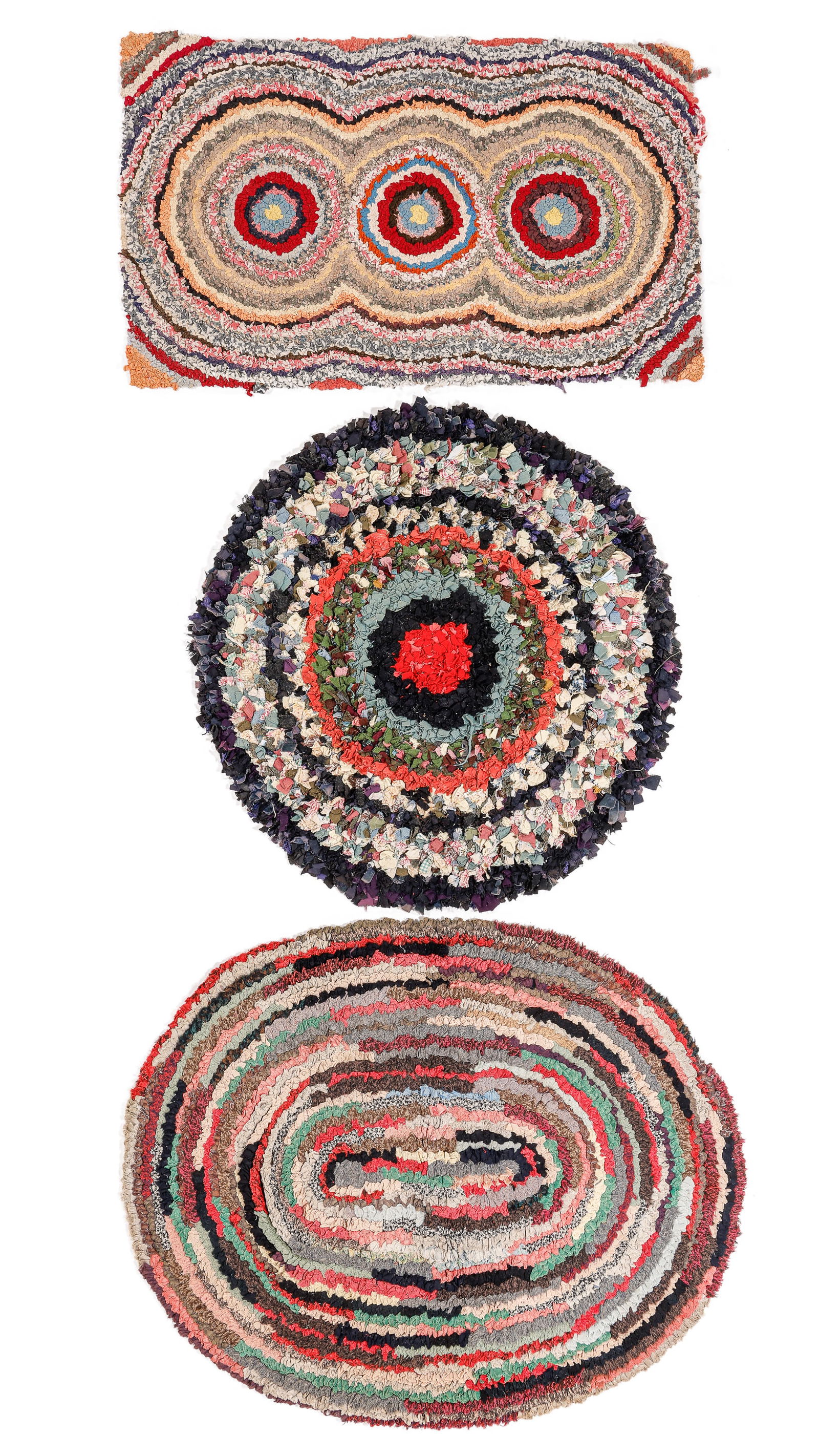 Group of 3 American Hooked Rugs, USA, Early 20th C.: Group of 3 American Hooked Rugs, USA, Early 20th C., largest: 2'11'' x 3'7'' (89 x 109 cm). Weight: 17 lbs. Material: wool and cotton. Ex. Robert L. Pfannebecker Collection.