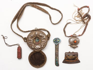 Tibetan Collector's Lot, 5 Items