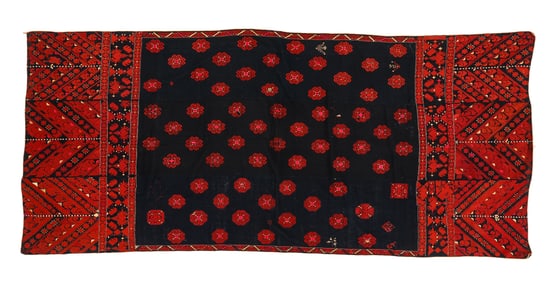 Antique Phulkari Head Cloth, India, 3'5'' x 7'9''