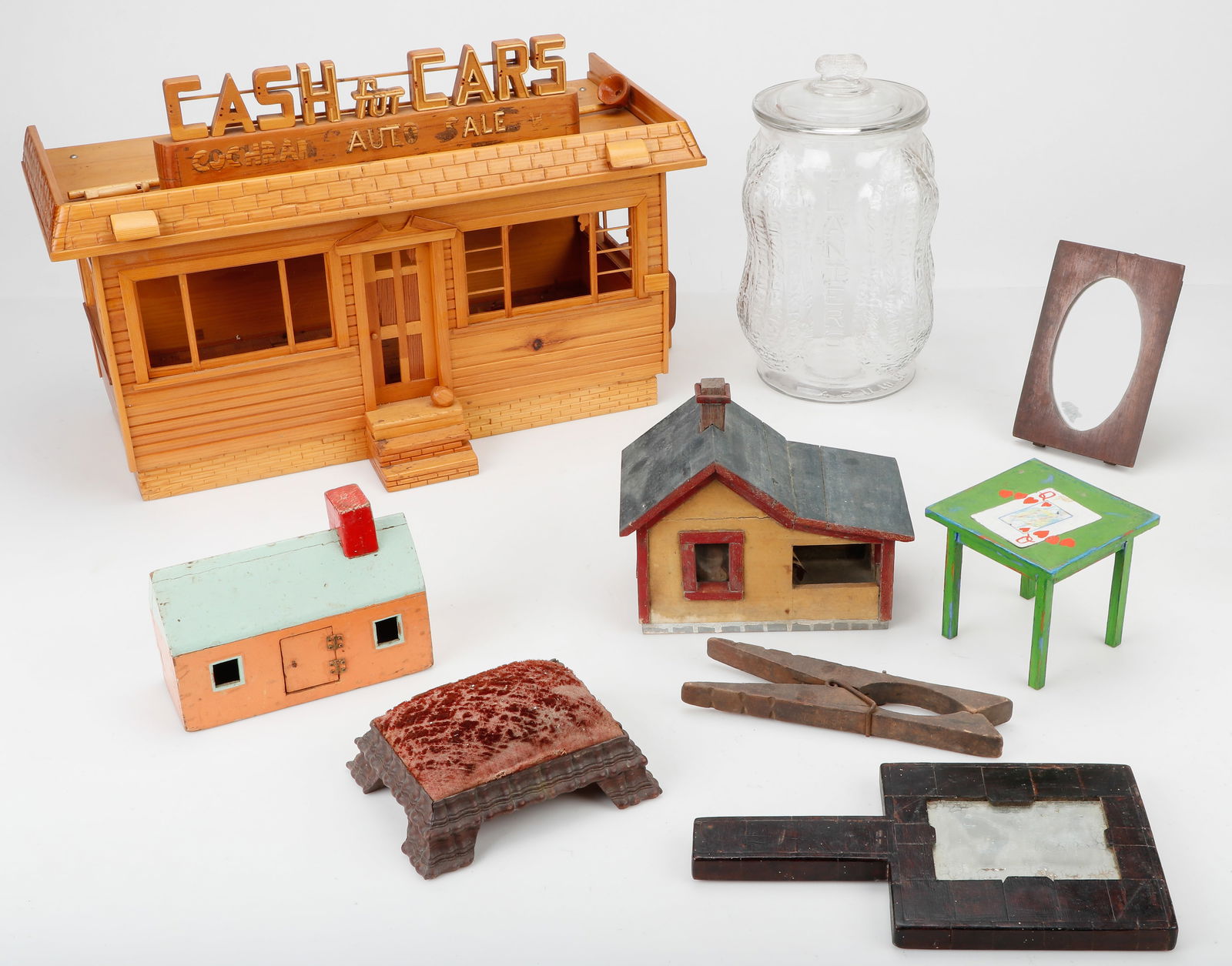 Folk Art Collector's Lot (9 Items) (1 of 7)