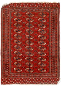 Tekke Rug, Turkmenistan, Late 19th C., 3'10'' x 5'5''