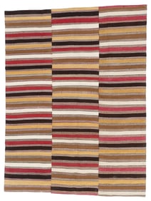 Mazandaran Kilim, Persia, Early 20th C., 4'11'' x 6'7''