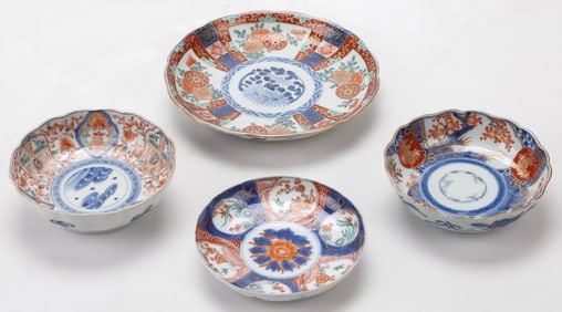 4 Imari Porcelain Plates
