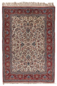 Fine Isfahan Rug, Persia, Mid 20th C., 5'1'' x 7'4''
