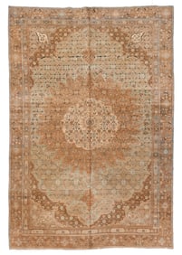 Khorrasan Rug, Persia, Early 20th C., 6'6'' x 9'4''