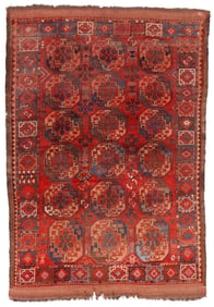 Fine Ersari Main Rug, Turkmenistan, Mid 19th C., 7'2'' x 10'1''