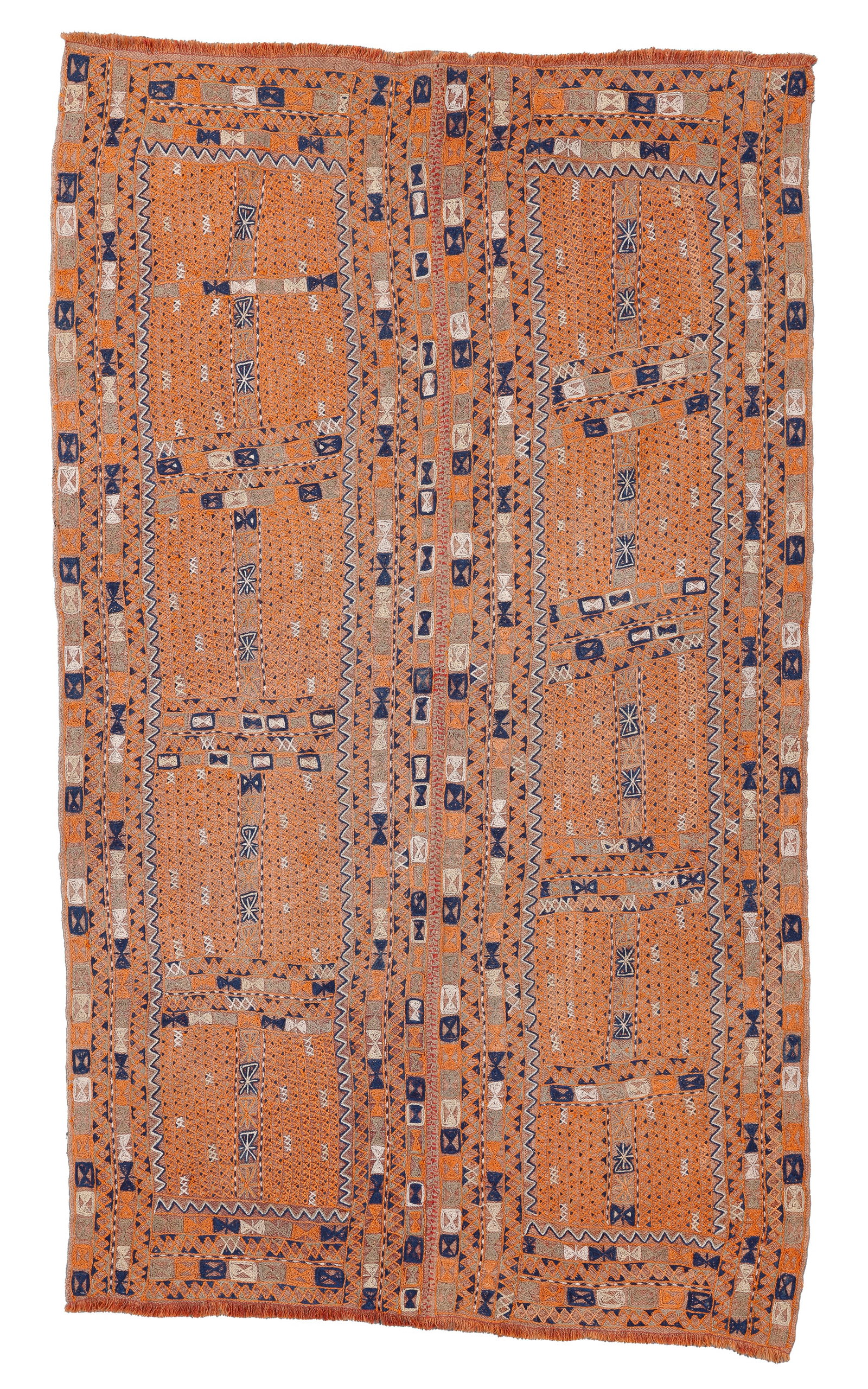 Embroidered Wool Flatweave, Iraq, Mid 20th C., 5'2'' x 8'6'': Embroidered Wool Flatweave, Iraq, Mid 20th C., 5'2'' x 8'6'' (157 x 259 cm). Weight: 12 lbs. Wool.