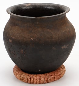 West African Ceramic Pot, Incised Decoration, Nigeria
