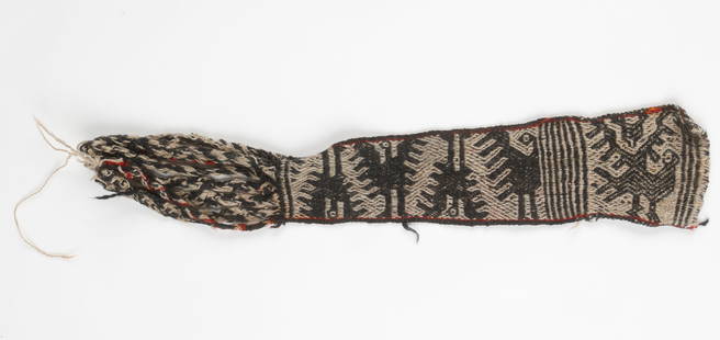 Jalqa Tribe Saca Sampler, Potolo, Dept. of Potosi, Early to Mid 20th C.: Jalqa Tribe Saca Sampler, Potolo, Dept. of Potosi, Early to Mid 20th C. Sheep wool in natural colors. Young girls aged eight to twelve learn to weave and create the phantasmagorical figures unique to