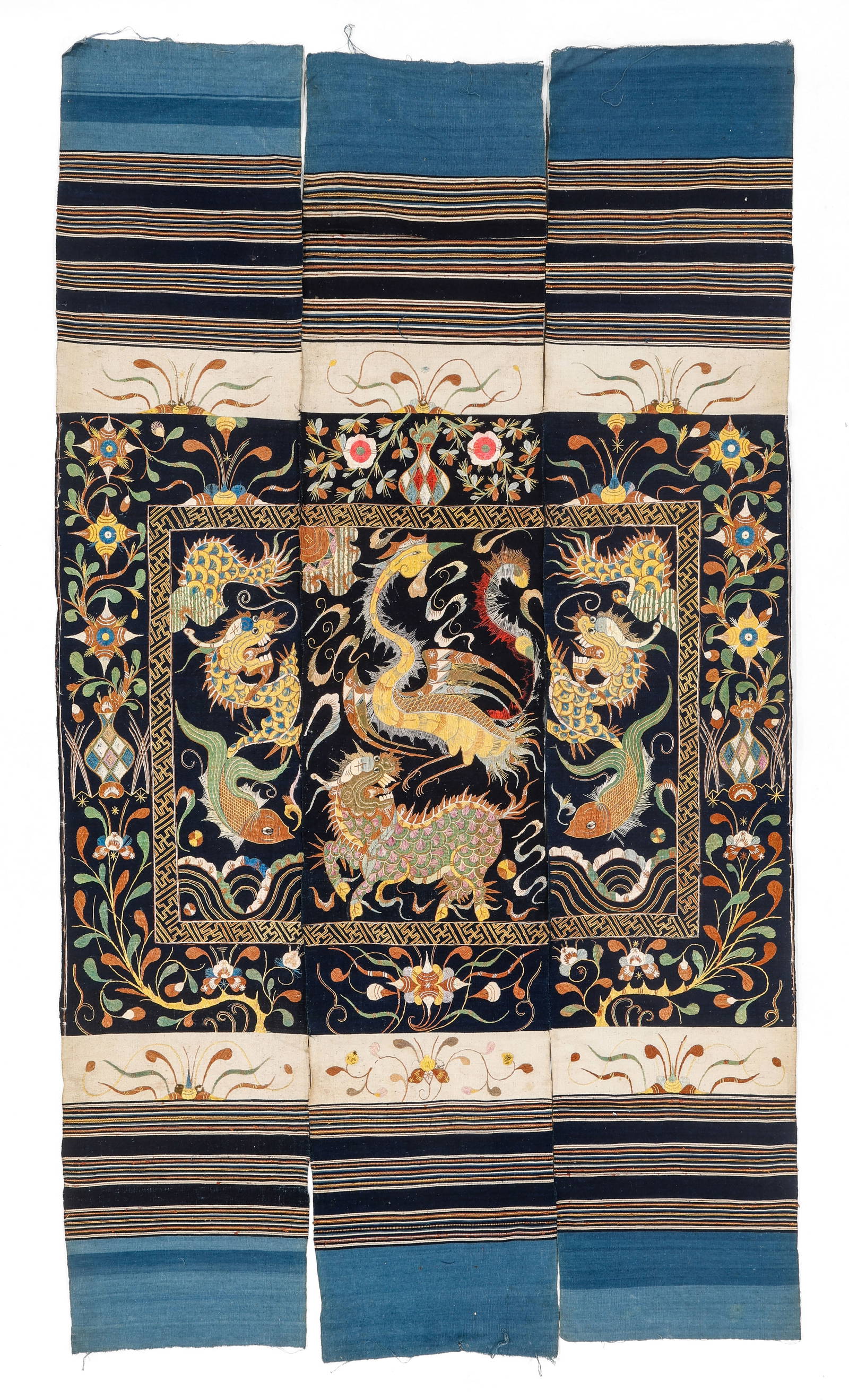 Antique Li Long Bei Dragon Cover, Hainan Island, Southern China