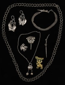 Collector's Lot of Eight Pieces of Antique Chinese Jewelry, China