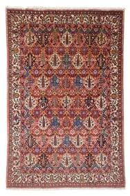 Bakhtiari Rug, Persia, Mid/Late 20th C., 8'7'' x 12'10''