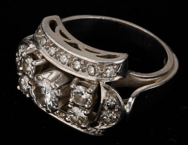 .585 White Gold And Diamond Ring