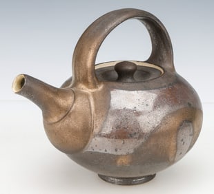 Studio Pottery Teapot Signed: Herren