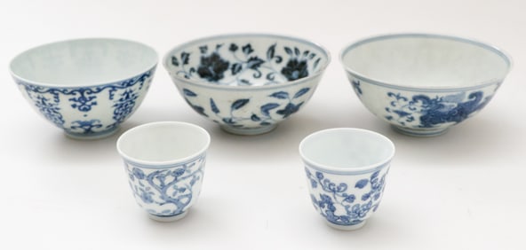5 Chinese Porcelain Bowls And Cups