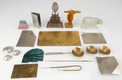 Collector's Lot of 19 Small Decorative Items