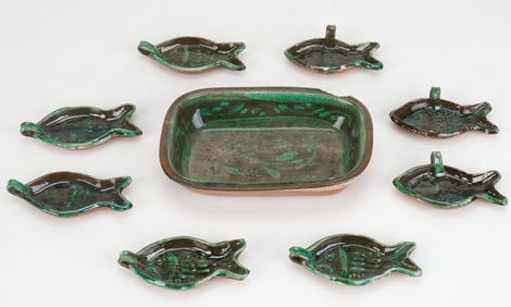 Group of 8 Mexican/Mexico Folk Pottery Green-Glazed Fish Set
