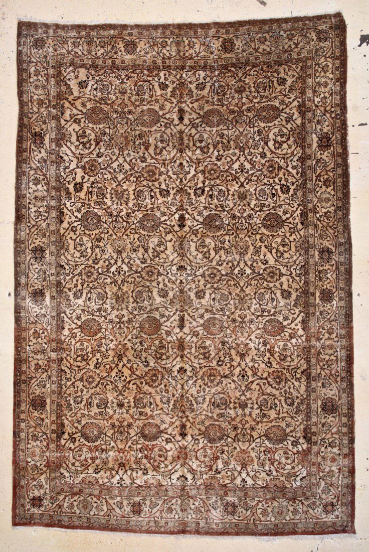 Tabriz Rug: Tabriz Rug, Persia, 20th c. Size: 7'9" x 11'6" (236 x 350 cm).