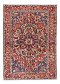 Bakhtiari Rug, Persia, Mid 20th C., 4'9'' x 6'9'':
