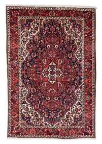 Bakhtiari Rug, Persia, Mid 20th C., 7'2'' x 10'3''