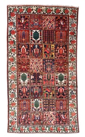 Bakhtiari Rug, Persia, Mid 20th C., 5'4'' x 9'6''
