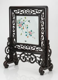 Antique Chinese Famille Rose Porcelain Table Screen, Late Qing Dynasty to Republic Period