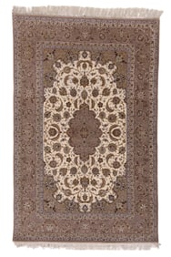 Fine Isfahan Rug, Persia, Ca. 1950, 5'1'' x 8'0''