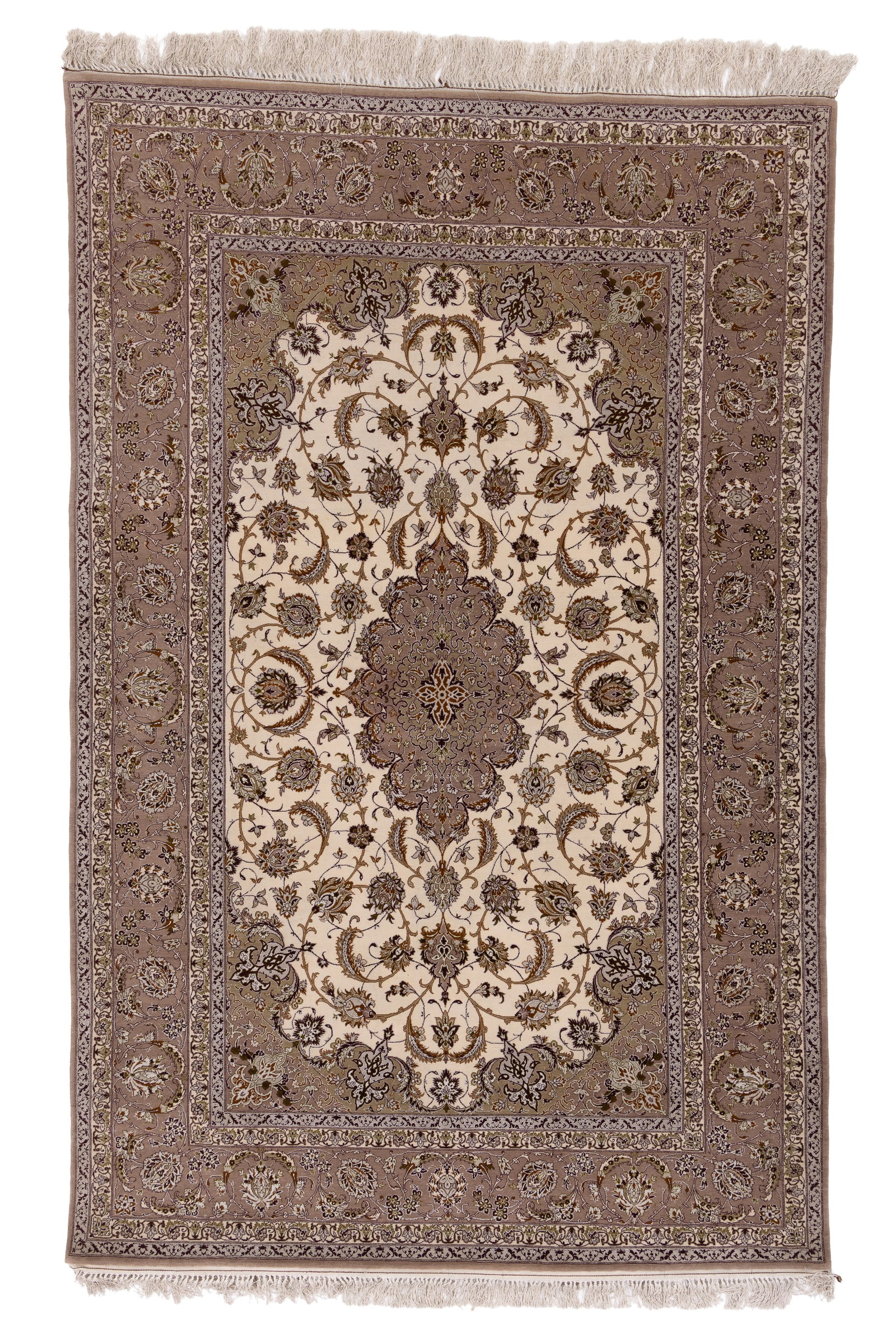 Fine Isfahan Rug, Persia, Ca. 1950, 5'1'' x 8'0'' (1 of 5)