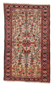 Bakhtiari Rug, Persia, Early 20th C., 4'3'' x 7'4''