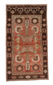 Khotan Rug, East Turkestan, Early 20th C., 4'3'' x 7'7''