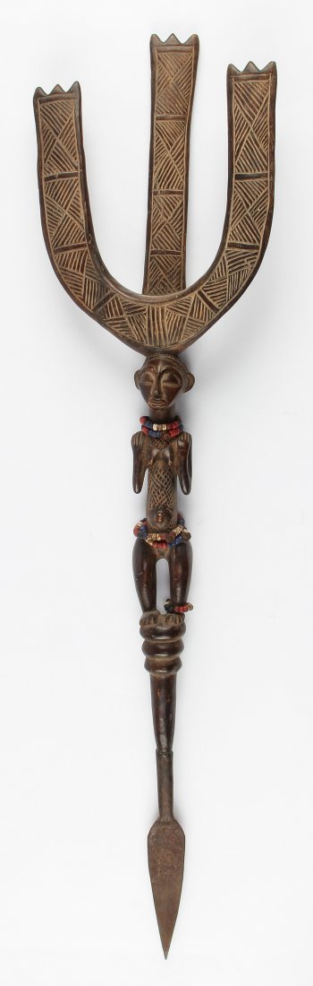 Luba Spear: Luba Spear. Carved wood, metal. Size: 49" x 12.5" x 4". Provenance: Max Garb, Chicago, Illinois.