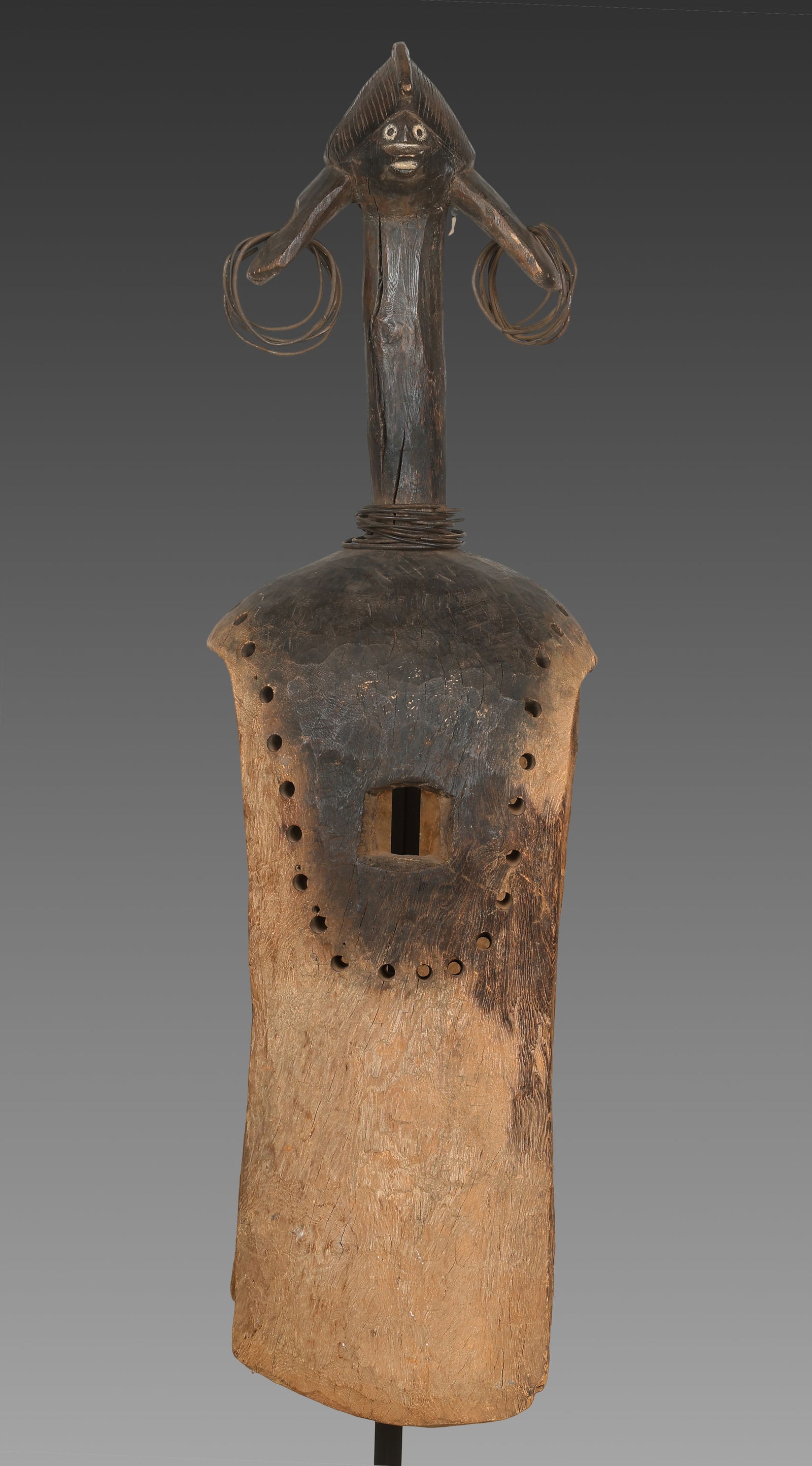 Rare And Well Used Mumuye Vertical Mask, Nigeria, H: 47'' (1 of 5)