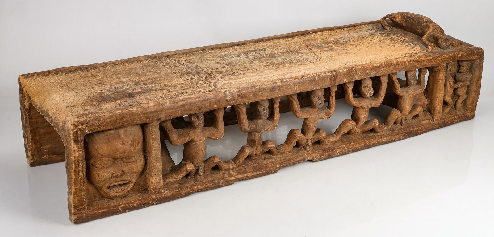 African Grassfields Bed, Cameroon (1 of 12)