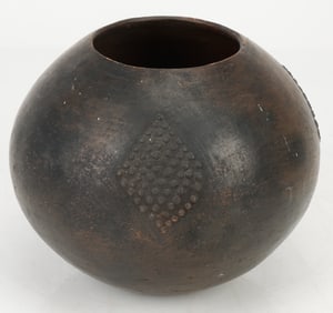 South African Zulu Clay Ukhamba Pot