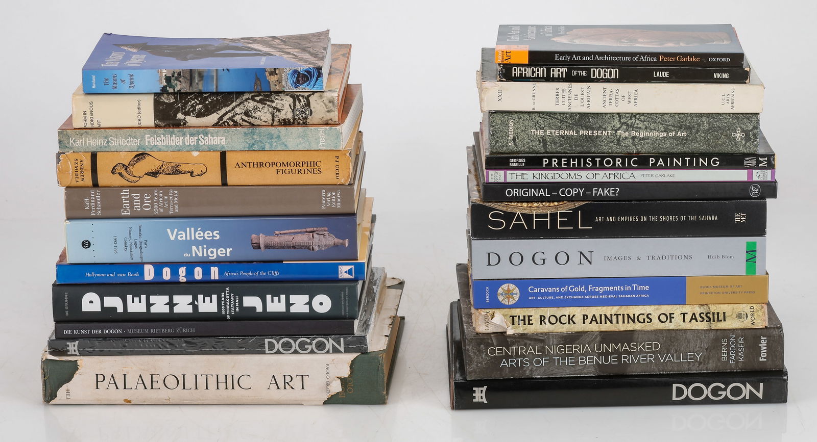 Collection of 24 Books on African Art: Collection of 24 Books on African Art. Shelf Space: 27" (69 cm). Provenance: Ex. collection of Michelle Gilbert.