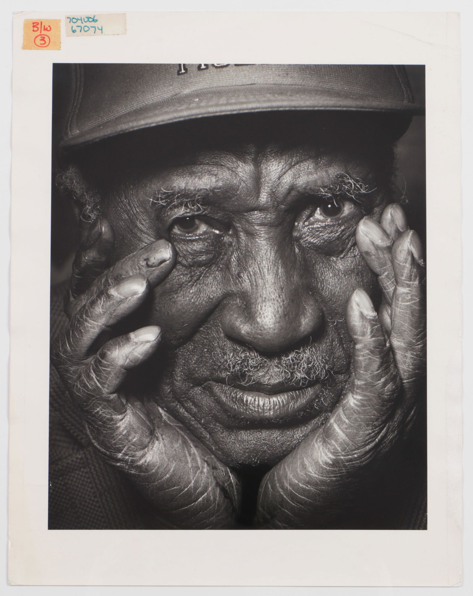 Portrait of Folk Artist Jimmie Lee Sudduth (1 of 2)