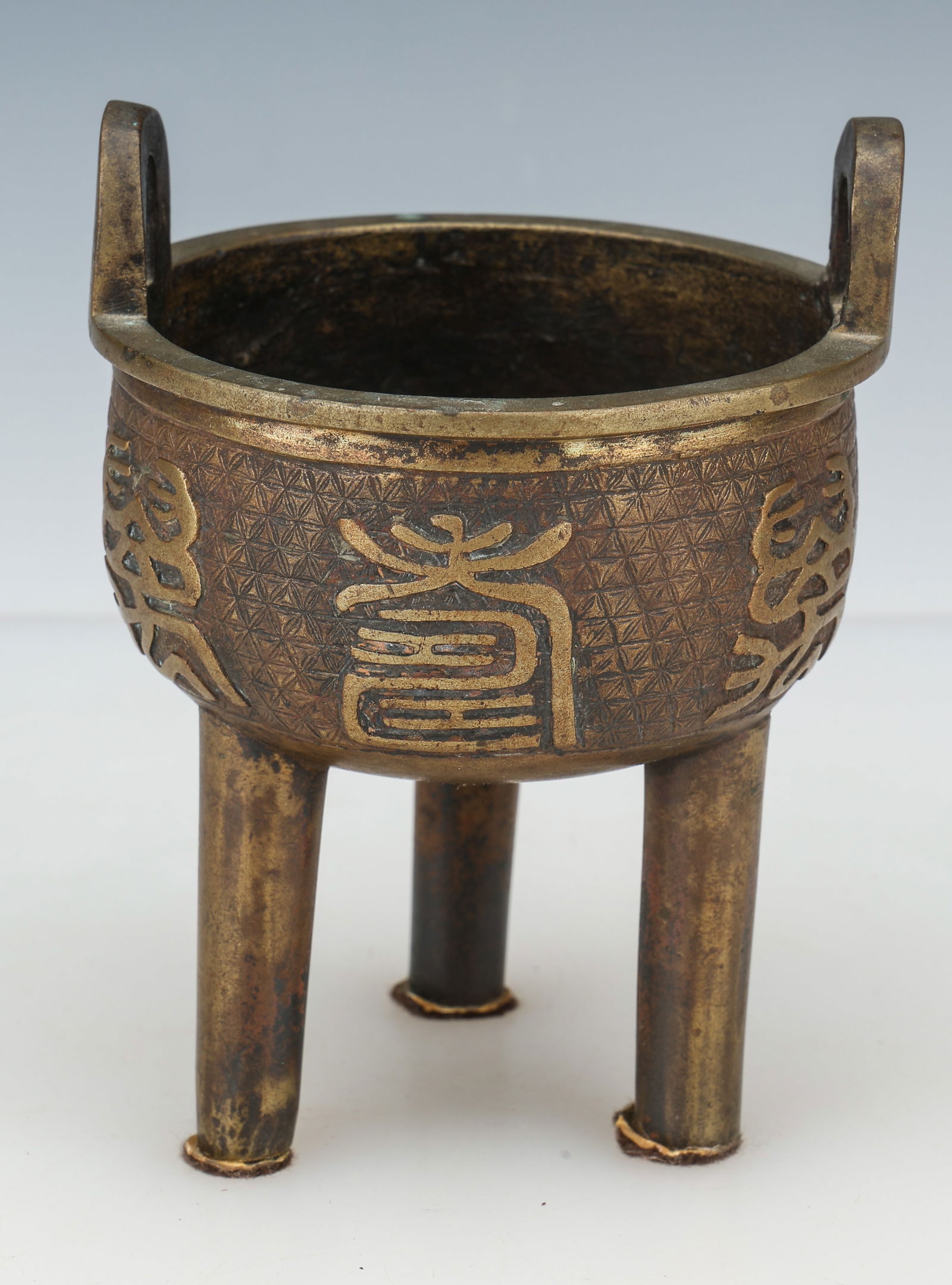 Chinese Archaistic Bronze Ding (1 of 7)