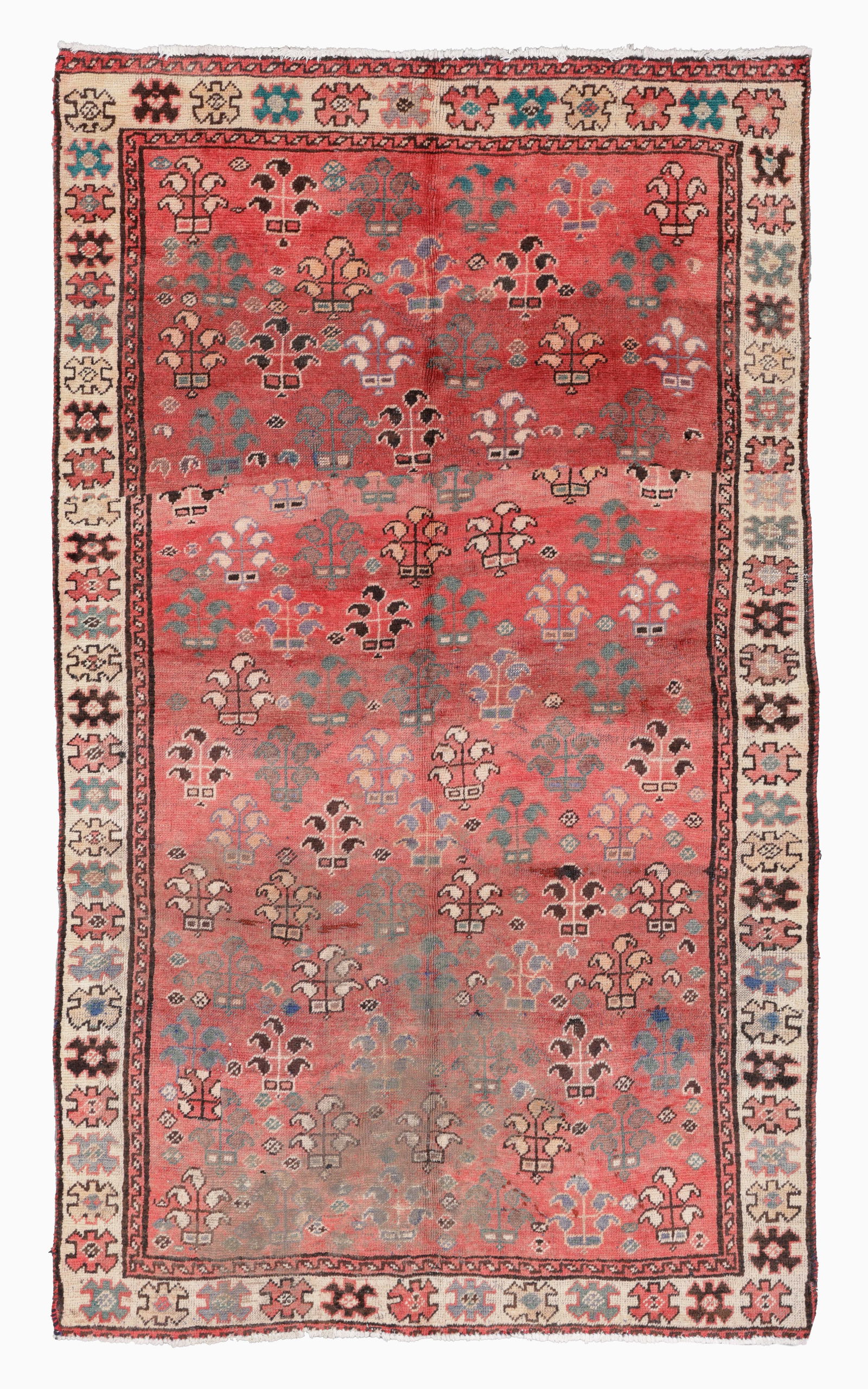 Shiraz Rug, Persia, Ca. 1960, 4'8'' x 7'10'': Shiraz Rug, Persia, Ca. 1960, 4'8'' x 7'10'' (142 x 239 cm). Weight: 19 lbs. Wool.
